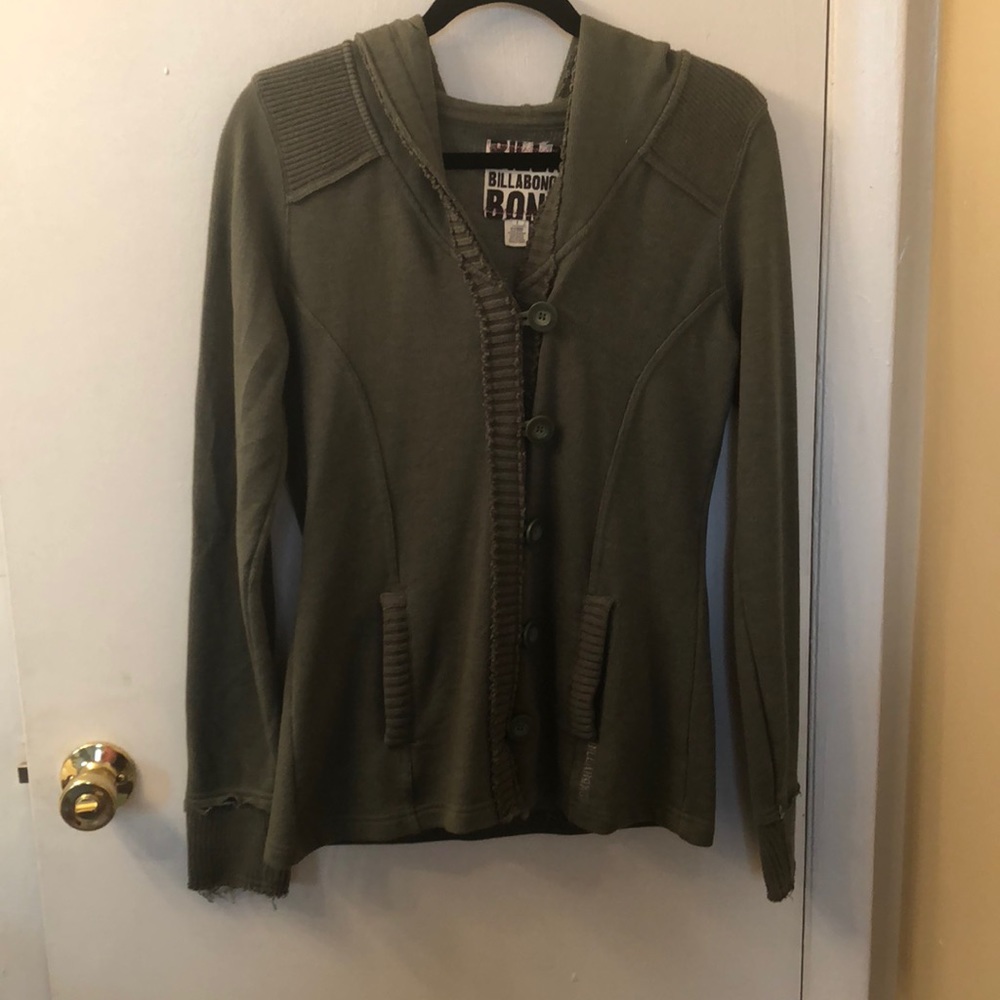 Green billabong sweater